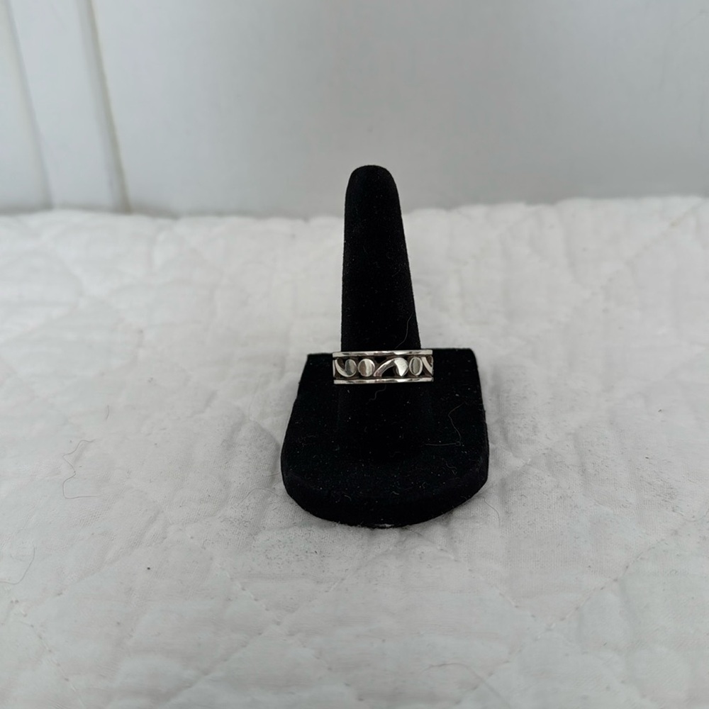 Brighton Contempo Band Ring. Size 7.5